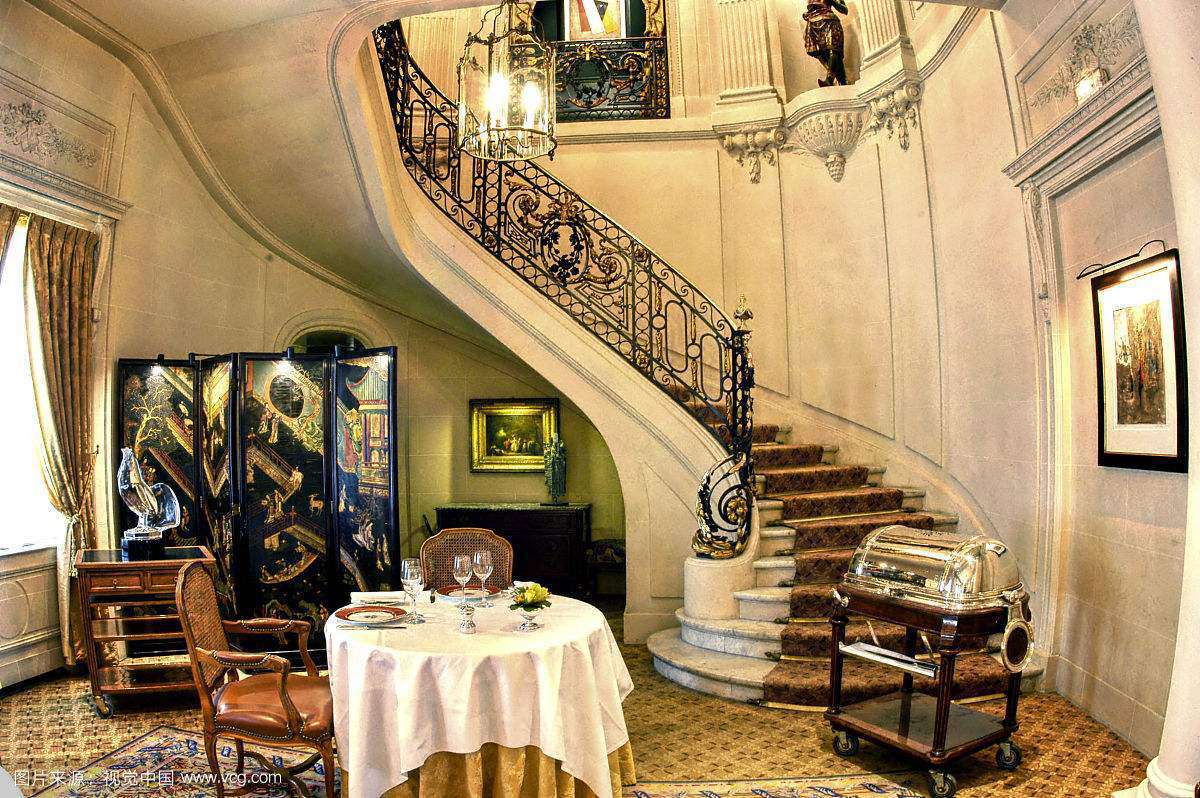 家用樓梯尺寸是多少?室內(nèi)樓梯如何選擇?